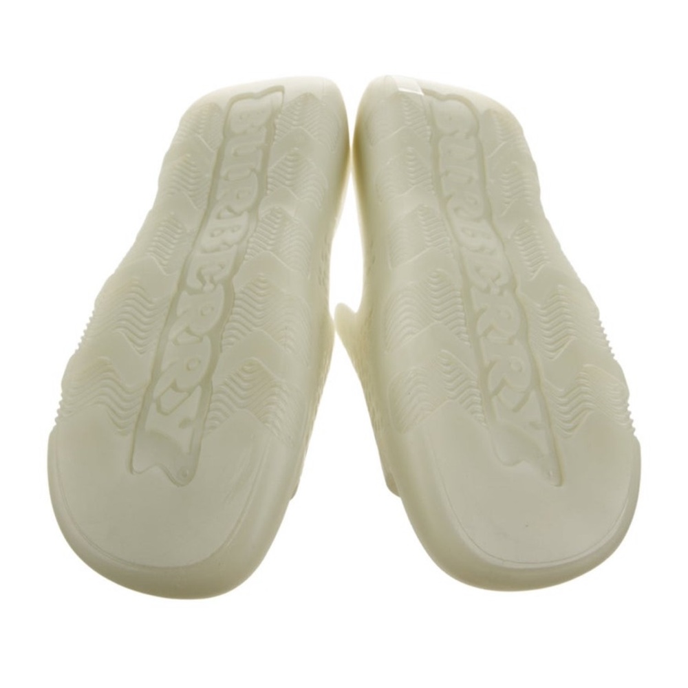 Burberry Slides - Picture 6 of 6